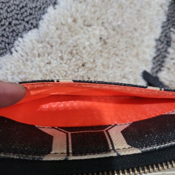 Kate Spade wallet - Picture 3 of 4